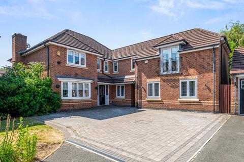 6 bed property, in Olympia Place, £775,000