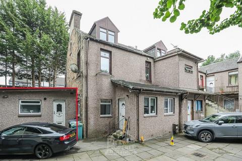 1 bed property, in 9C Holytown Road, £39,000