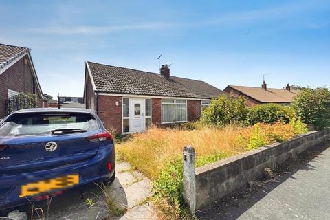 2 bed property, in Thirlmere Road, £200,000
