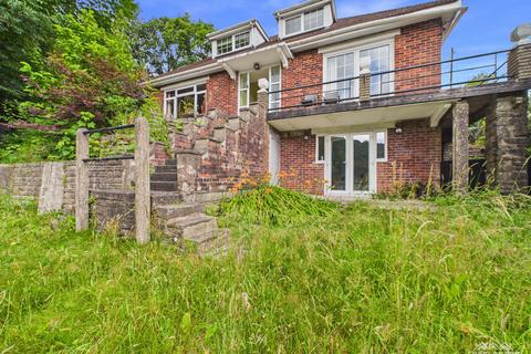3 bed property, in Pantyresk Road, £380,000