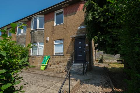 3 bed property, in Chirnside Road, £115,000