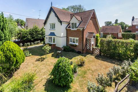 4 bed property, in Milton Lane, £975,000