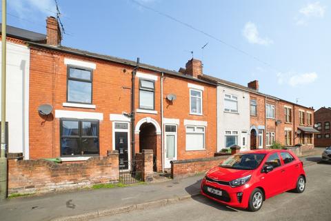 3 bed property, in Quarry Road, £130,000