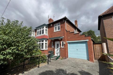 3 bed property, in Dale Road, £225,000