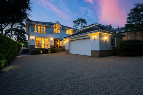 4 bed property, in Nairn Road, £2,395,000