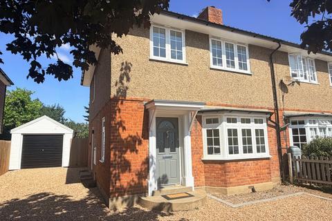 3 bed property, in Bredfield Road, £495,000