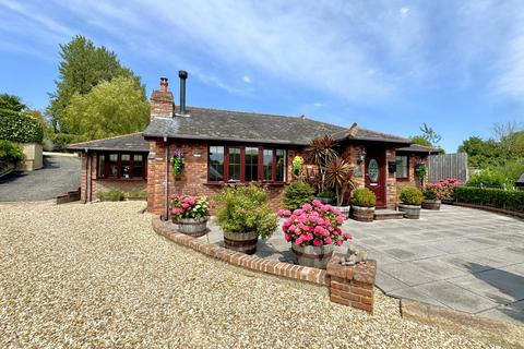 3 bed property, in Tamerton Foliot PL5, £700,000