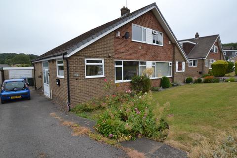 2 bed property, in Brackendale Drive, £260,000