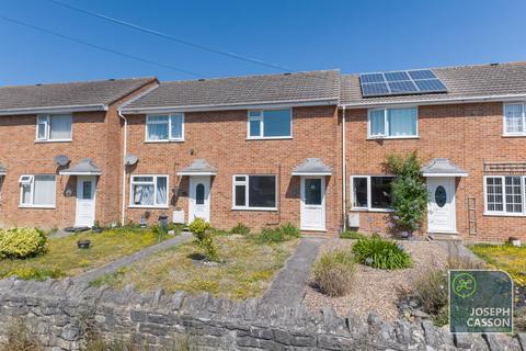 2 bed property, in Riverton Road, £217,500