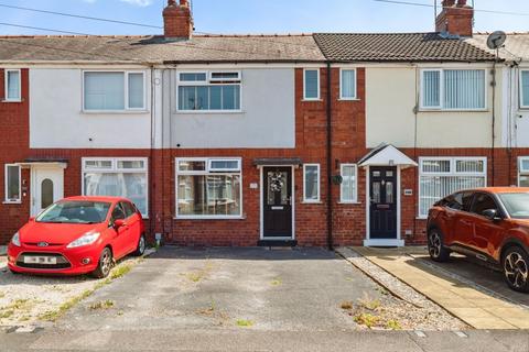 2 bed property, in Meadowbank Road, £125,000