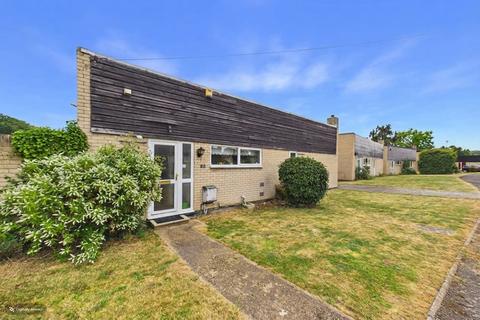 3 bed property, in Victoria Crescent, £350,000