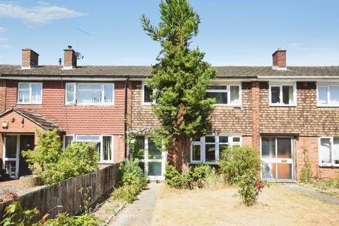 3 bed property, in Meadgate Avenue, £325,000