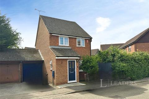 3 bed property, in Long Croft, £425,000