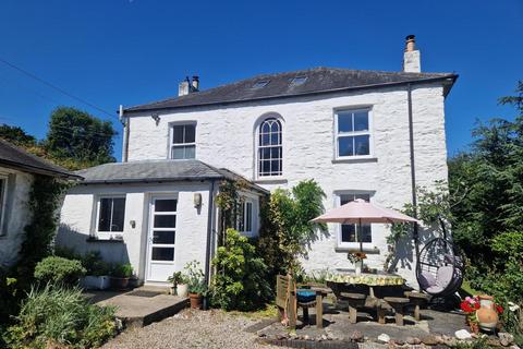 4 bed property, in Bissoe, £895,000