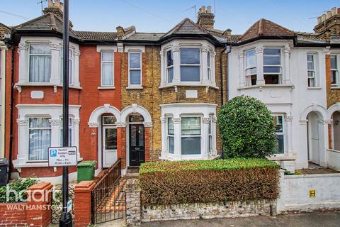 3 bed property, in Chestnut Avenue South, £800,000