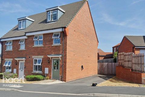 3 bed property, in Linnet Drive, £225,000