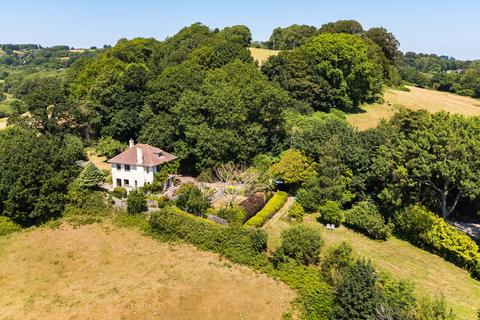 4 bed property, in Spring Head Road, £950,000