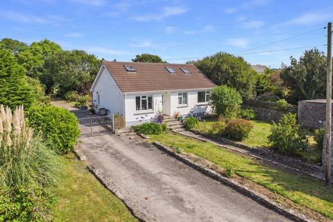 3 bed property, in Reawla Lane, £450,000