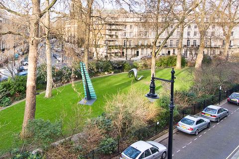 5 bed property, in Wilton Crescent, £20,000,000
