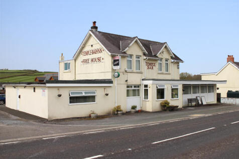 Land, in Carmarthenshire - Substantial Pub & Restaurant, £225,000