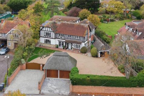 6 bed property, in Chestfield Road, £1,650,000