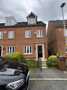 3 bed property, in Waters Edge, £244,950
