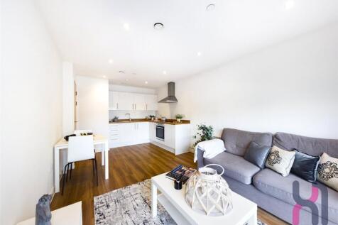 1 bed property, in The Gateway, £118,000