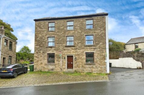 6 bed property, in Higher Gate, £320,000