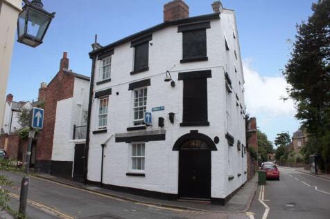 4 bed property, in Belle Vue Road, £420,000