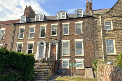 4 bed property, in 26 Bagdale, £375,000
