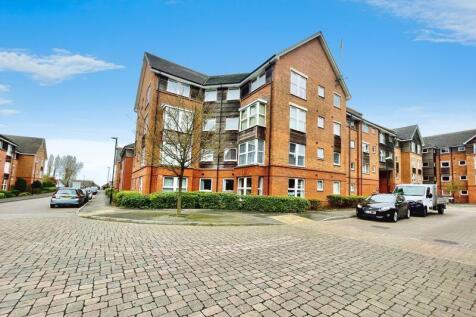 1 bed property, in 1 Bedroom first floor flat for sale, £115,000