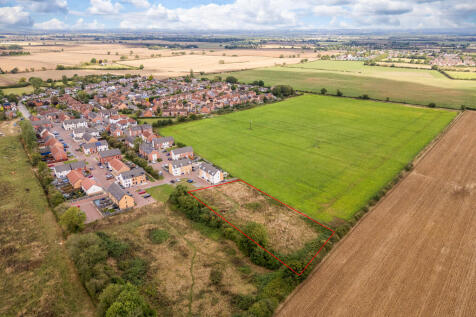Land, in Residential Development Site, £400,000