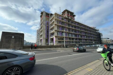Land, in Hurlingham Waterfront, £748,000