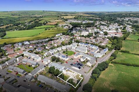 Land, in TWO SINGLE BUILDING PLOTS, £125,000