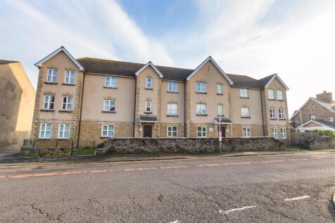 1 bed property, in Middleton Road, £100,000