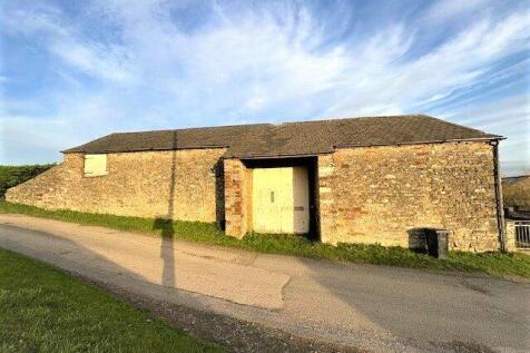 3 bed property, in Main Street, £475,000