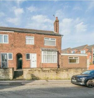 3 bed property, in Peter Street, £310,000