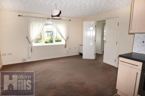2 bed property, in Queenswood Road, £145,000