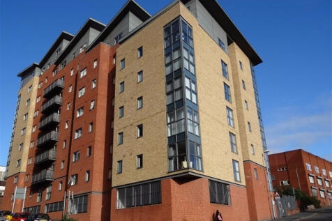 1 bed property, in Lincoln Gate, £130,000