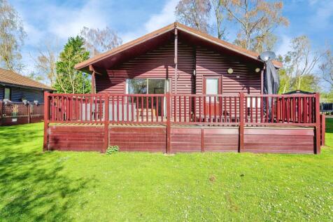 2 bed property, in Sleaford Road, £80,000