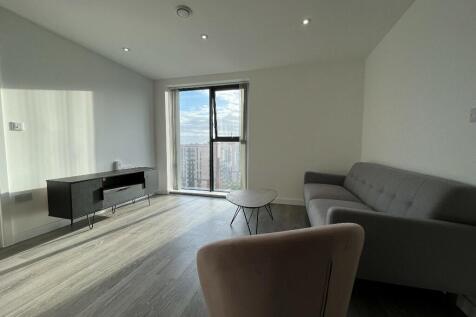 2 bed property, in Woden Street, £230,000