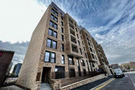 2 bed property, in 14 Worrall Street, £230,000