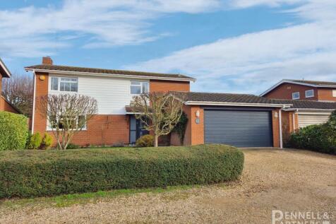 4 bed property, in Down Gate, £475,000