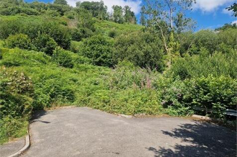 Land, in Cae Sirol, £100,000