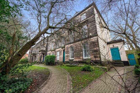 7 bed property, in 15 Devonshire Road, £495,000