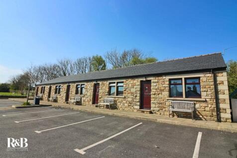 5 bed property, in Lancaster Road, £400,000