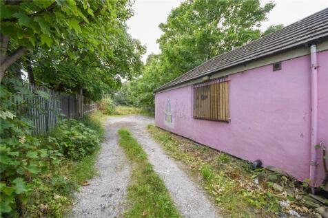 Land, in Hoylake Road, £115,000