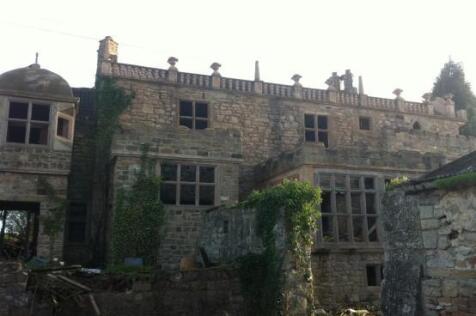 4 bed property, in Wakefield Road, £395,000