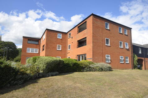 2 bed property, in Wolsey Gardens, £220,000
