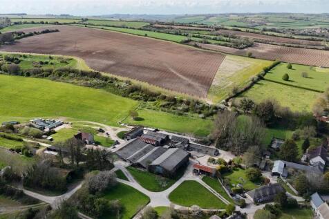 Studio, in Cruxton Manor Farm, £125,000